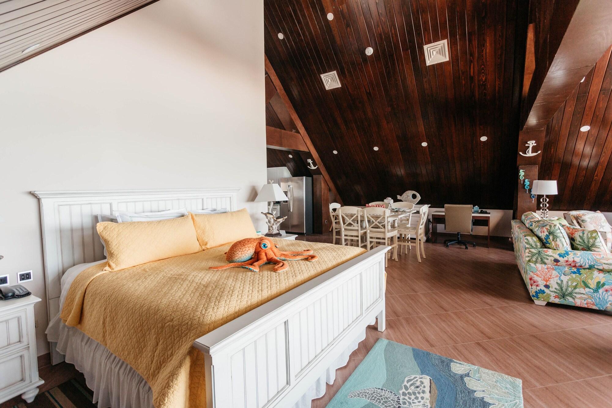 Surfrider Resort Hotel Сайпан Экстерьер фото