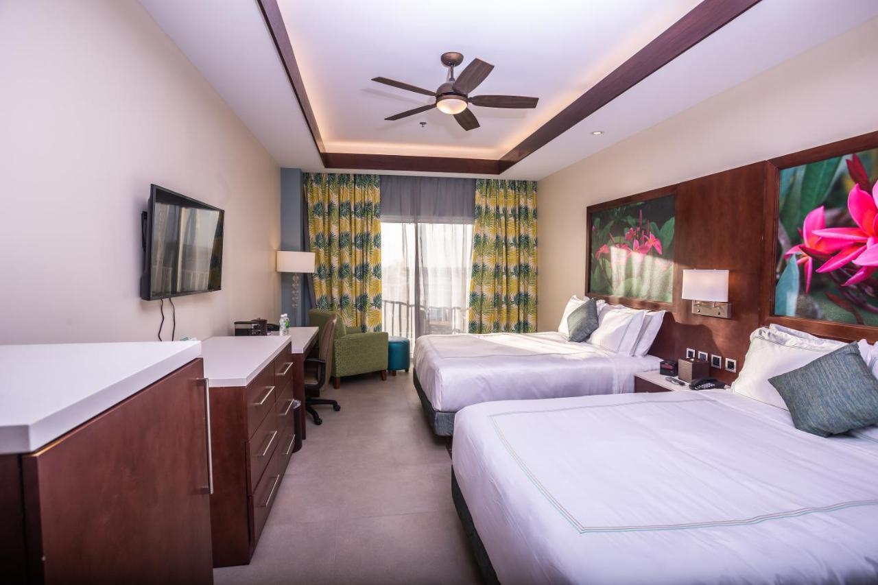 Surfrider Resort Hotel Сайпан Экстерьер фото